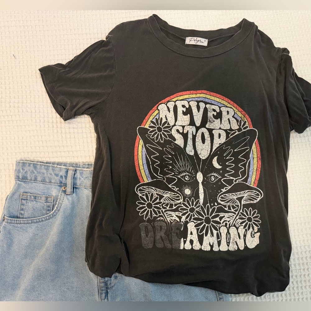 Pilgrim graphic tee- Black